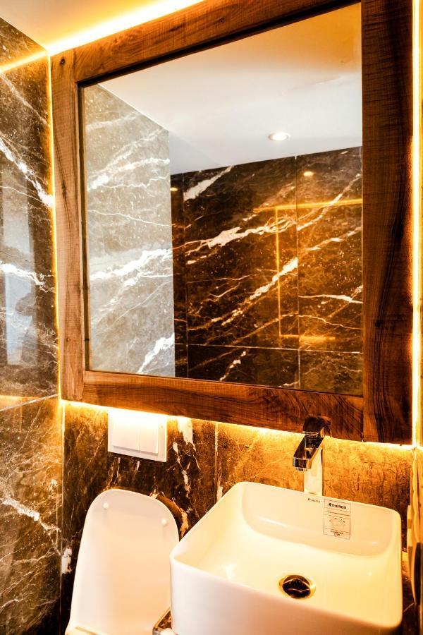 Studio Pied Dans L'Eau Apartman Szavíra Kültér fotó