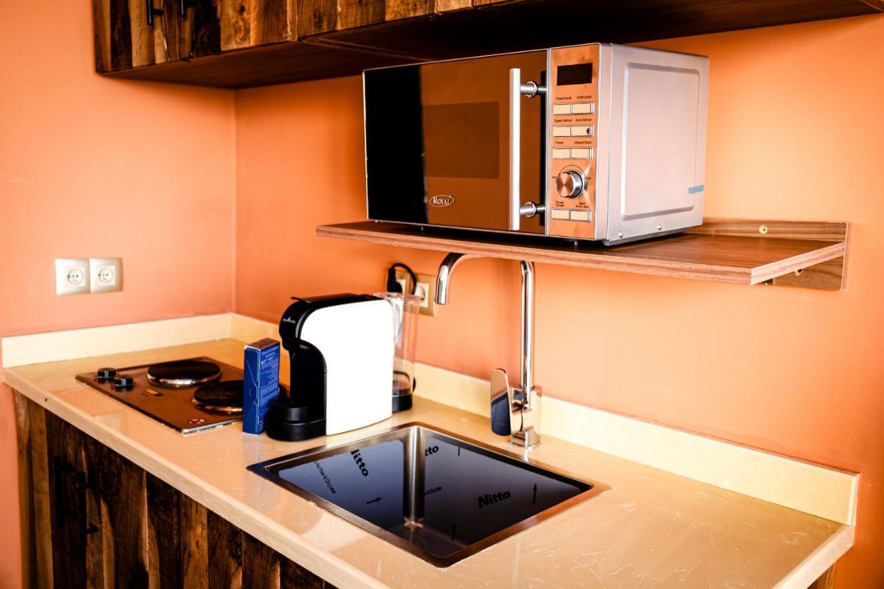 Studio Pied Dans L'Eau Apartman Szavíra Kültér fotó